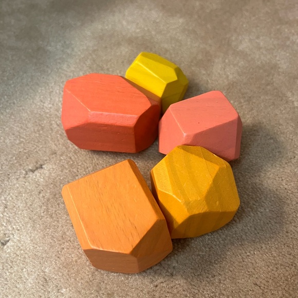 Lovevery Stacking Boulders | Balance & Creativity Toy - Picture 3 of 3